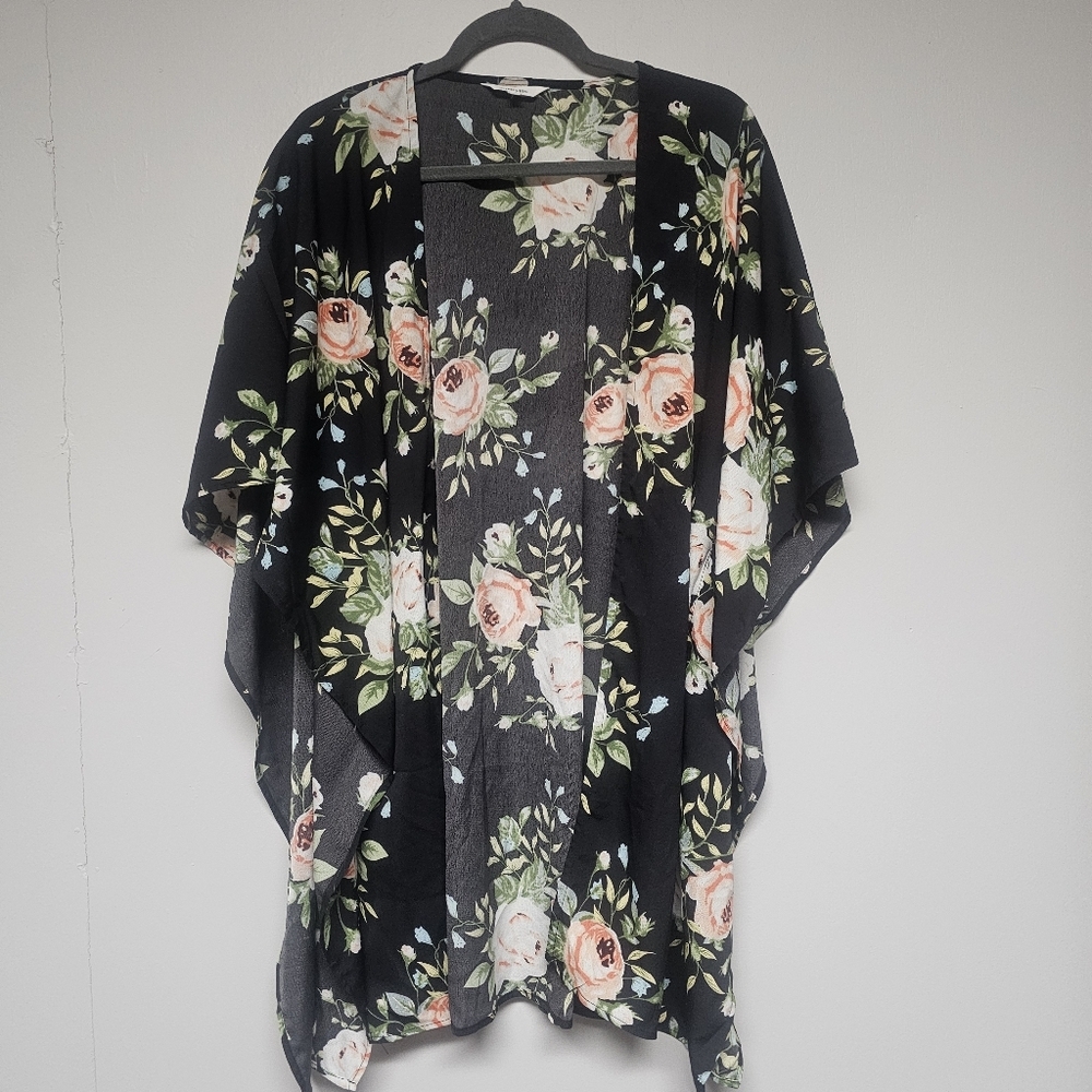 Amaryllis Rose Print Floral Kimono Poncho Swim Coverup Boho Beach Vaction - Picture 6 of 6